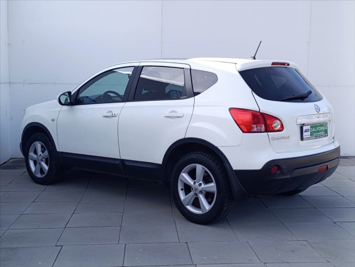 Nissan Qashqai SUV / Terénní 1,5 l 78 kw