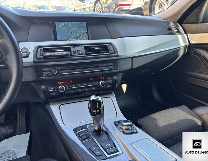 BMW Řada 5 Kombi 3,0 l 190 kw