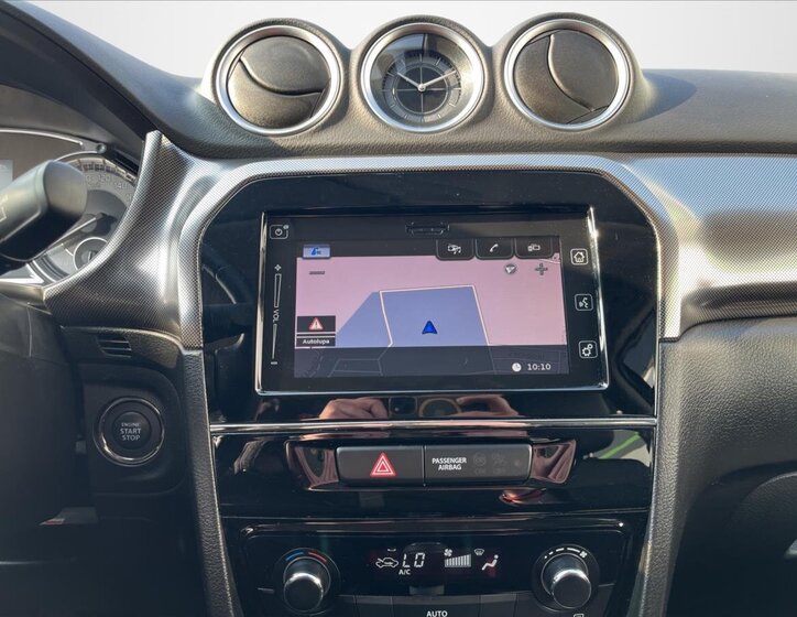 Suzuki Vitara SUV / Terénní 1,4 l 95 kw