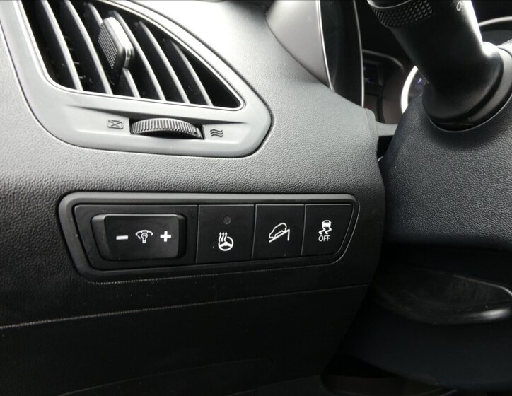 Hyundai ix35 SUV / Terénní 1,6 l 99 kw