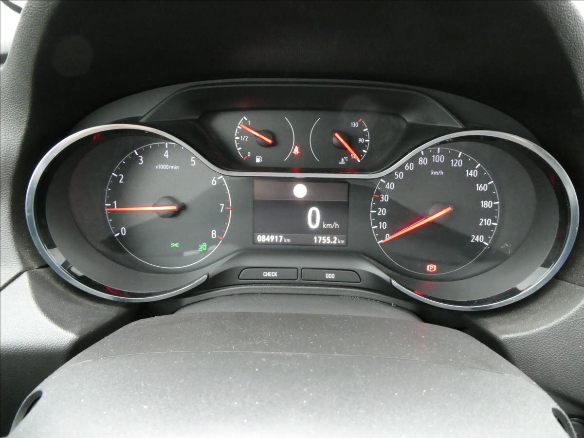 Opel Grandland X SUV / Terénní 1,2 l 96 kw