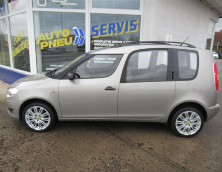 Škoda Roomster Hatchback 1,2 l 51 kw