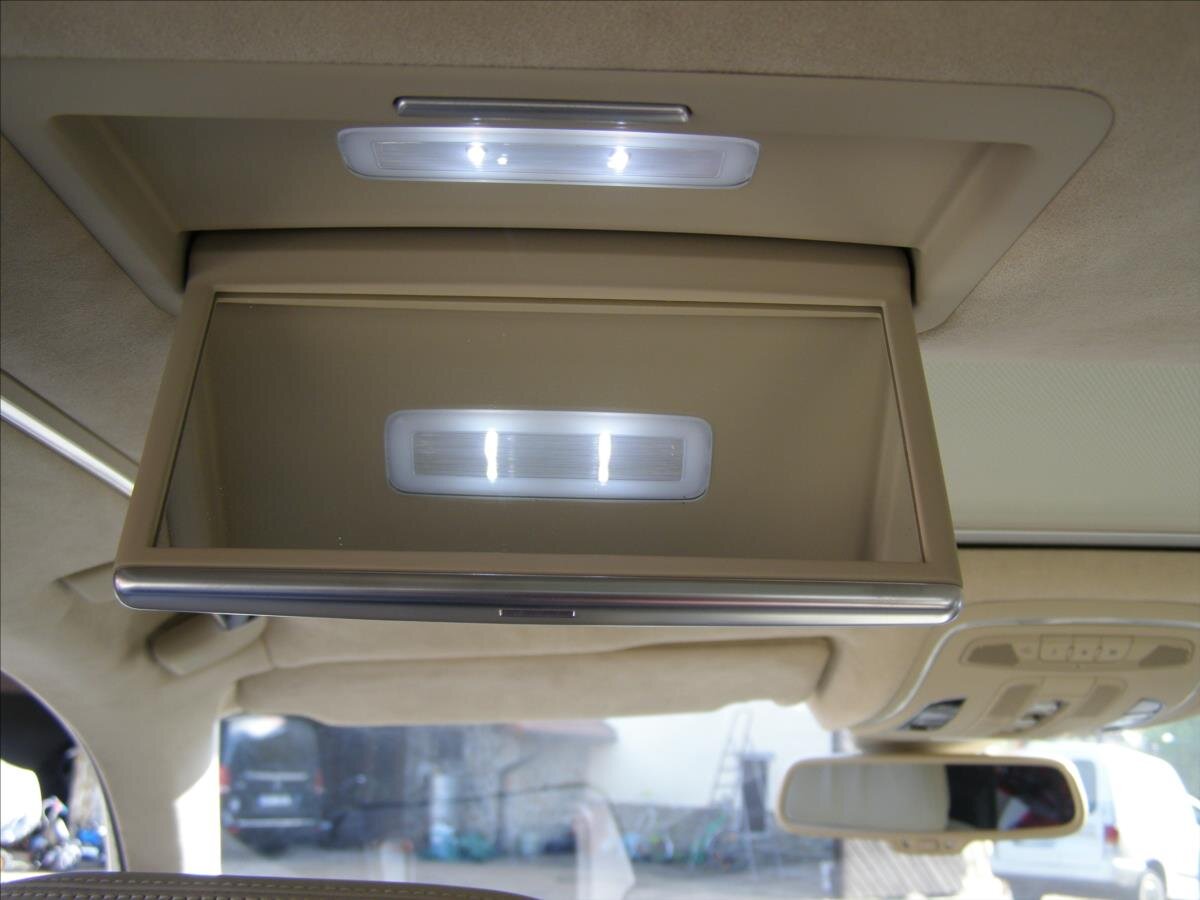 Audi A8 Sedan / Limuzína 6,3 l 368 kw