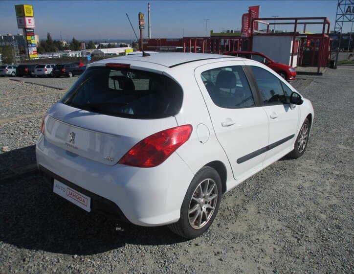 Peugeot 308 Hatchback 1,6 l 68 kw