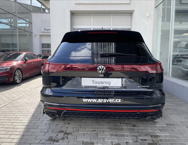 Volkswagen Touareg SUV / Terénní 3,0 l 250 kw