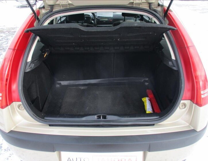 Citroën C4 Hatchback 1,4 l 65 kw