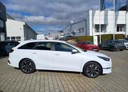 KIA Ceed 4