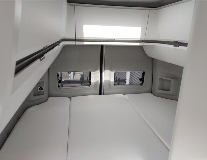 Volkswagen Grand California 27