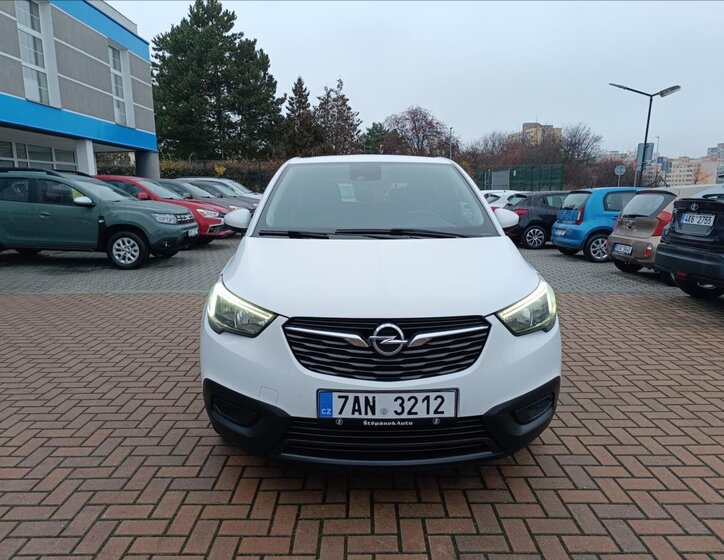 Opel Crossland X SUV 1,2 l 61 kw