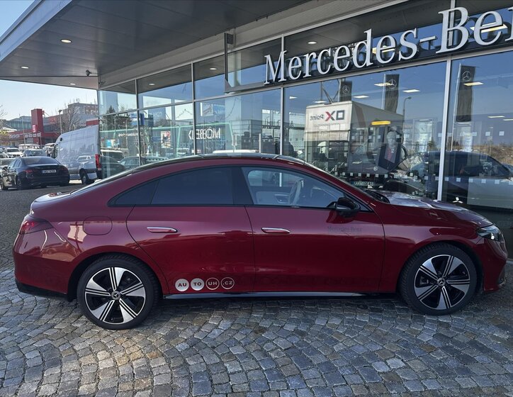 Mercedes-Benz CLA Sedan / Limuzína 0,0 200 kw