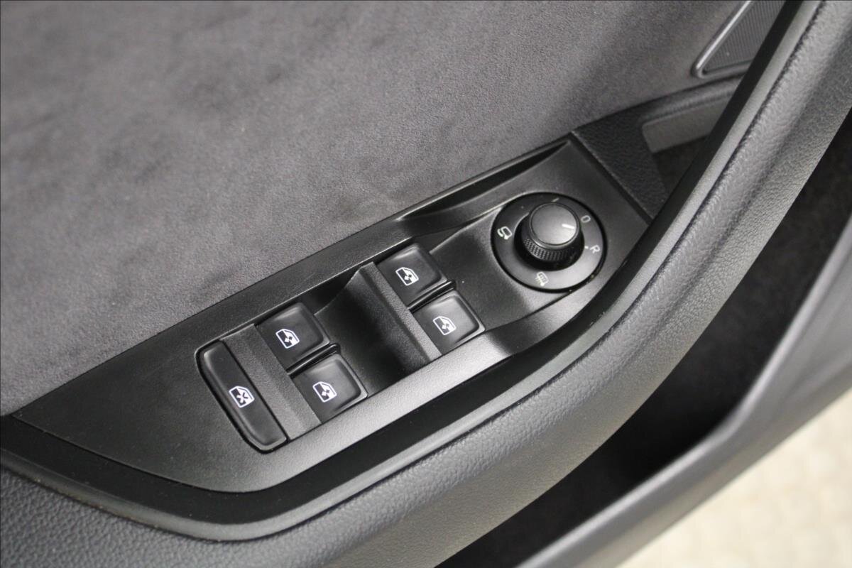 Škoda Superb Kombi 2,0 l 110 kw