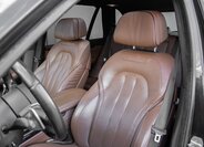 BMW X5 SUV 3,0 l 280 kw