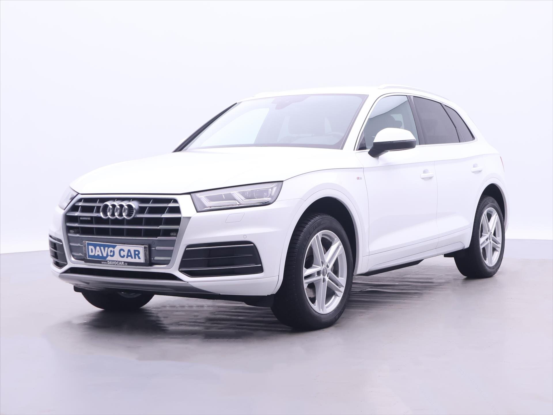 Audi Q5 SUV / Terénní 2,0 l 140 kw
