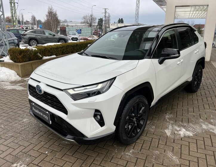 Toyota RAV4 SUV 2,5 l 131 kw