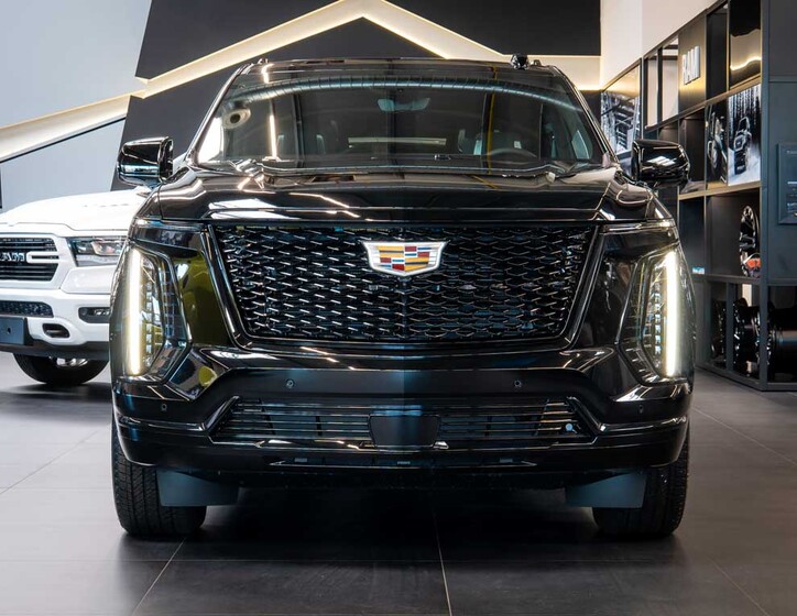 Cadillac Escalade 12