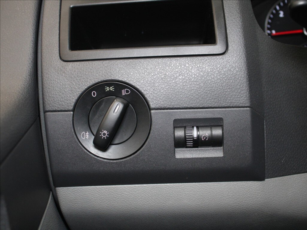 Volkswagen Transporter MPV 2,0 l 103 kw