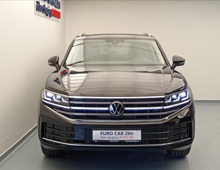 Volkswagen Touareg 2