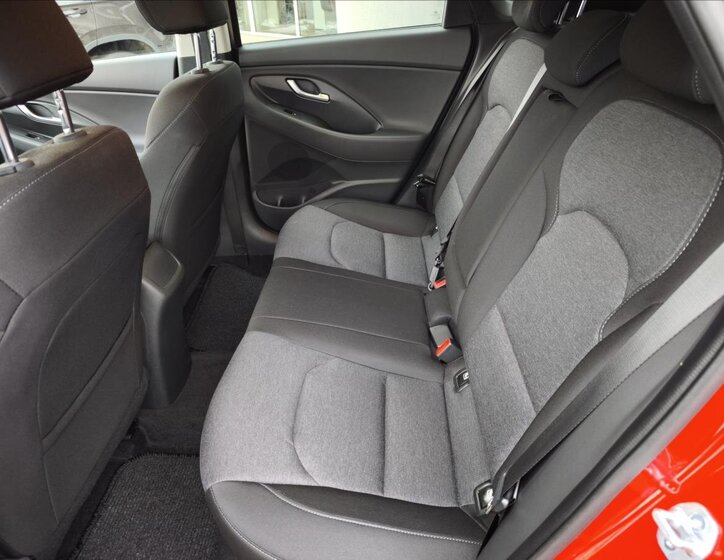 Hyundai i30 Hatchback 998,0 88 kw