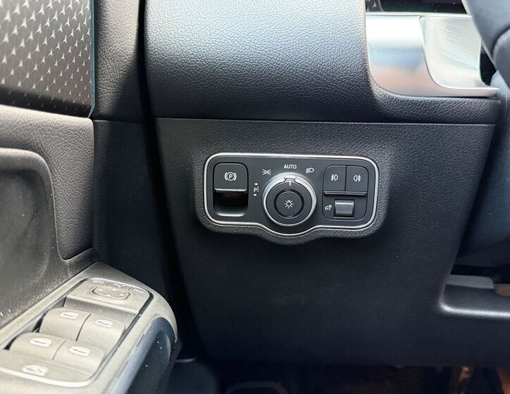 Mercedes-Benz GLB SUV / Terénní 2,0 l 110 kw