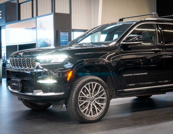 Jeep Grand Cherokee SUV / Terénní 5,7 l 266 kw