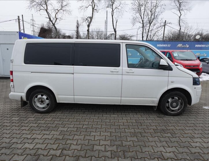 Volkswagen Caravelle Ostatní 2,0 l 132 kw