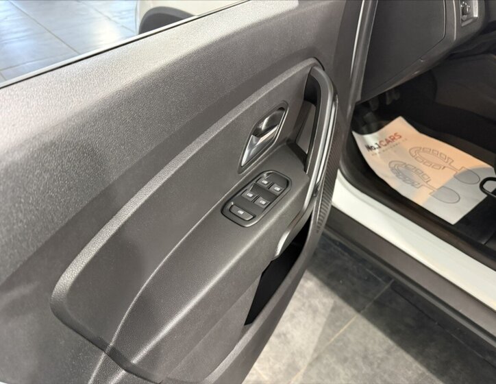 Dacia Duster SUV 999,0 74 kw