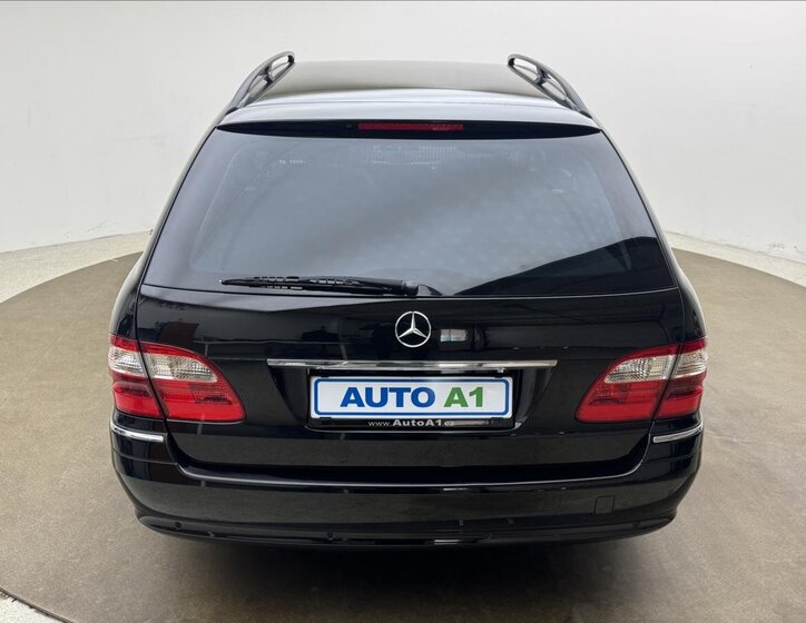 Mercedes-Benz Třídy E Kombi 3,0 l 170 kw