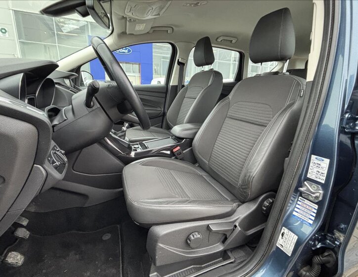 Ford Kuga SUV 2,0 l 110 kw