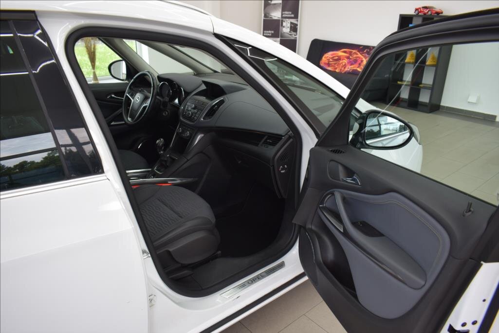 Opel Zafira MPV 2,0 l 96 kw