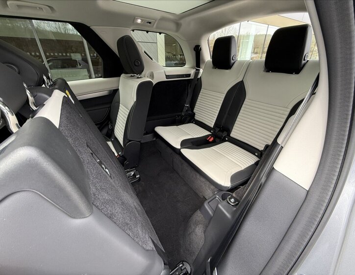 Land Rover Discovery SUV / Terénní 3,0 l 257 kw