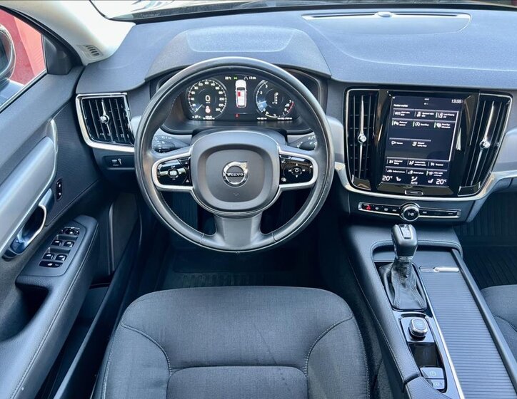 Volvo V90 Kombi 2,0 l 140 kw