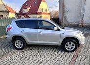 Toyota RAV4 2