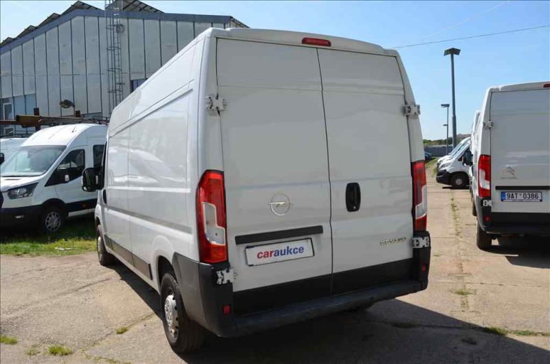 Opel Movano