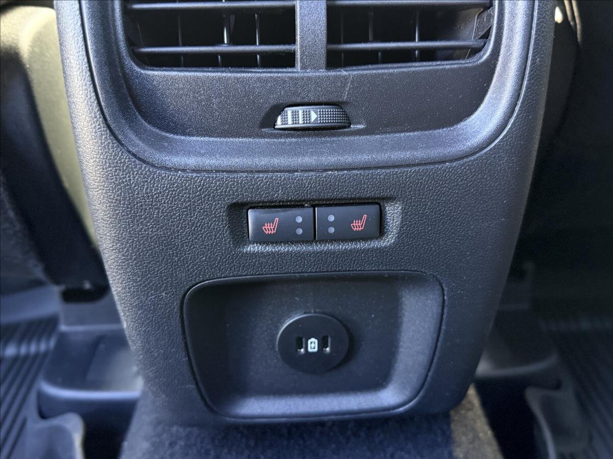 Ford Kuga SUV / Terénní 1,5 l 137 kw