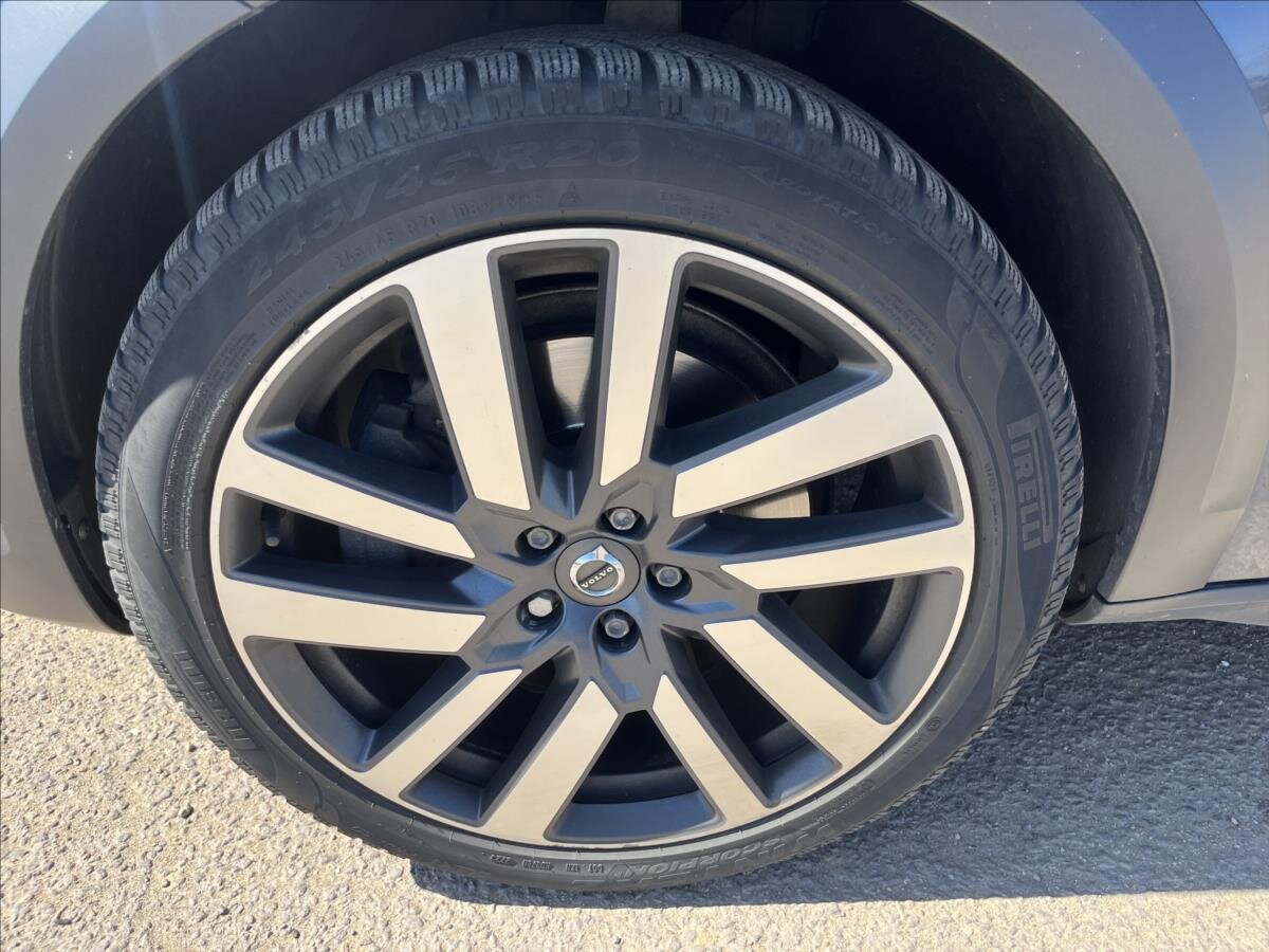 Volvo V90 Kombi 2,0 l 145 kw