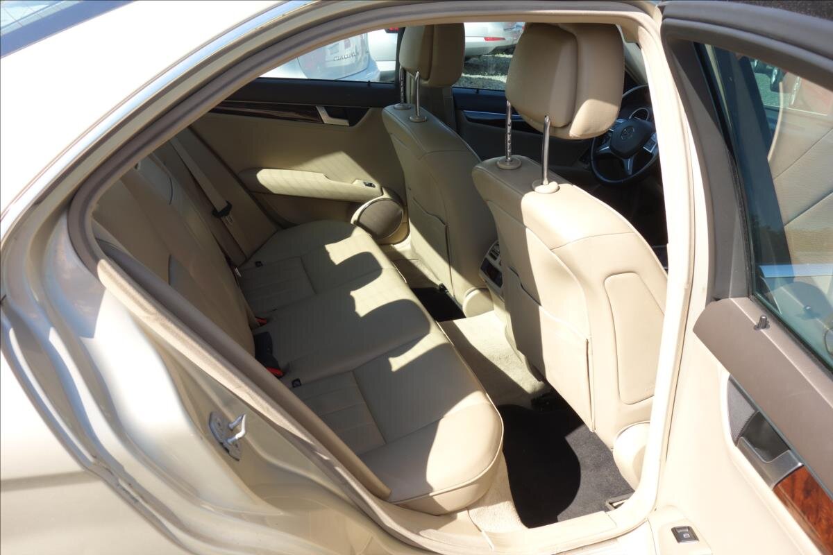 Mercedes-Benz Třídy C Sedan / Limuzína 3,0 l 170 kw