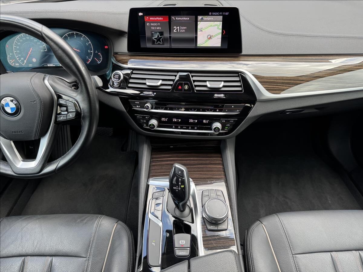 BMW Řada 5 Sedan / Limuzína 2,0 l 185 kw