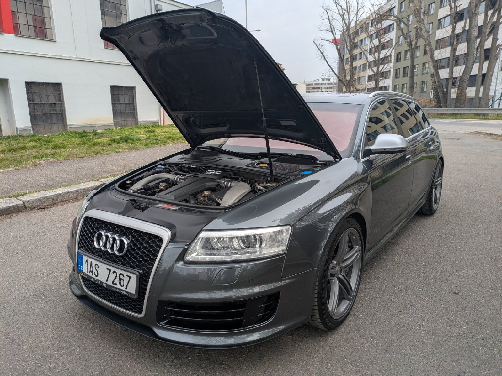 Audi RS6 8