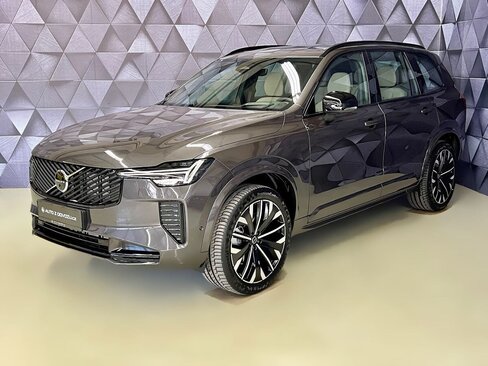 Volvo XC90 SUV / Terénní 2,0 l 184 kw