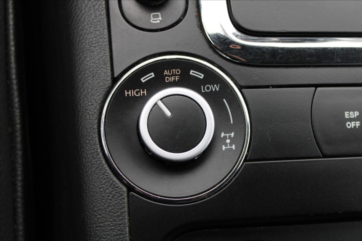 Volkswagen Touareg SUV / Terénní 3,0 l 165 kw