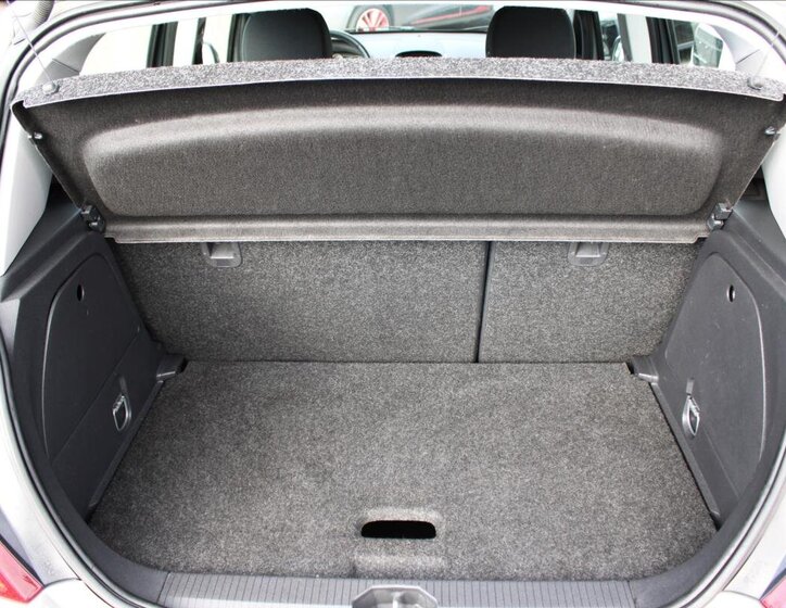 Opel Corsa Hatchback 1,4 l 64 kw