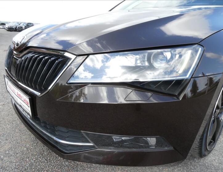 Škoda Superb 4