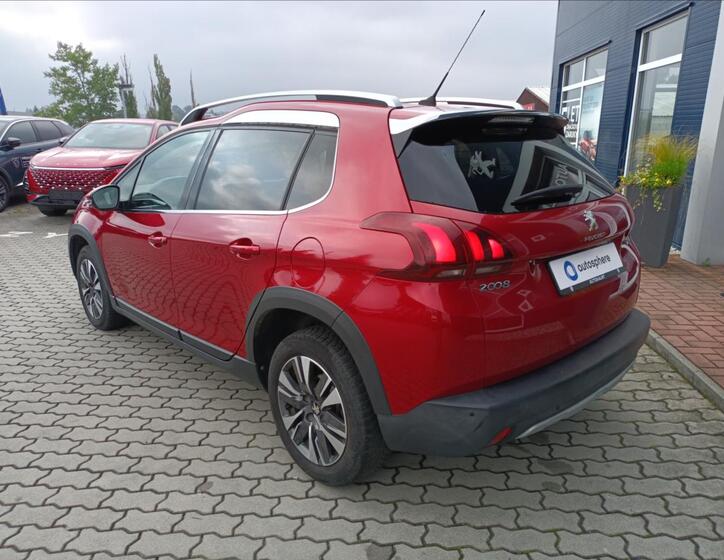 Peugeot 2008 10