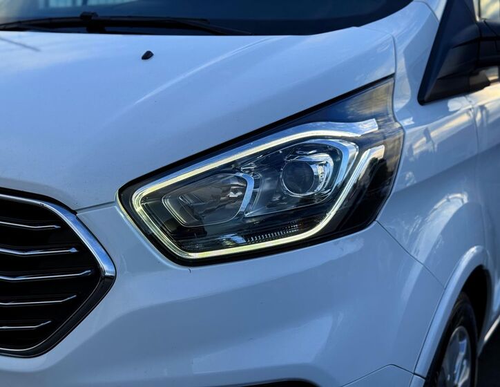 Ford Tourneo Custom 3