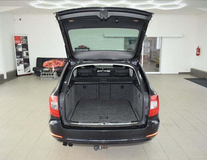 Škoda Superb 12