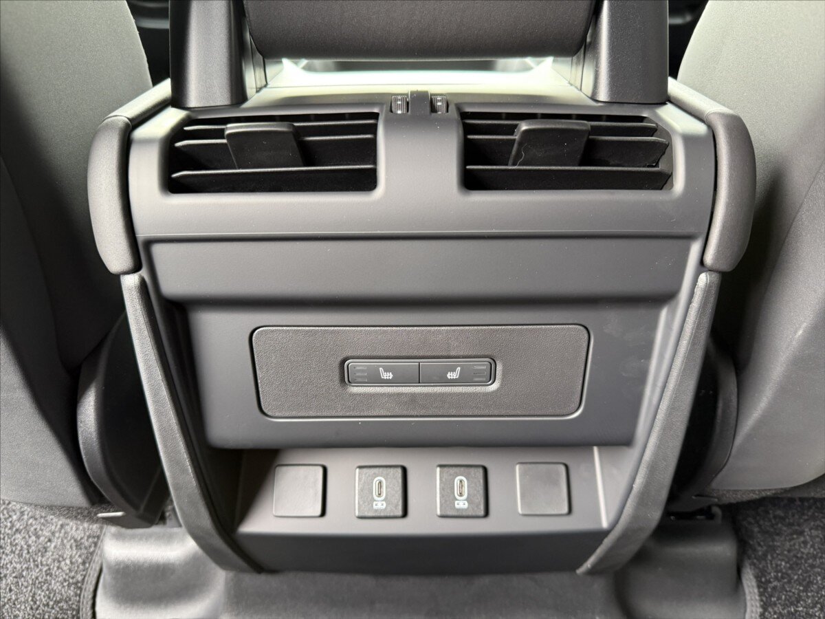 Land Rover Defender SUV / Terénní 3,0 l 184 kw