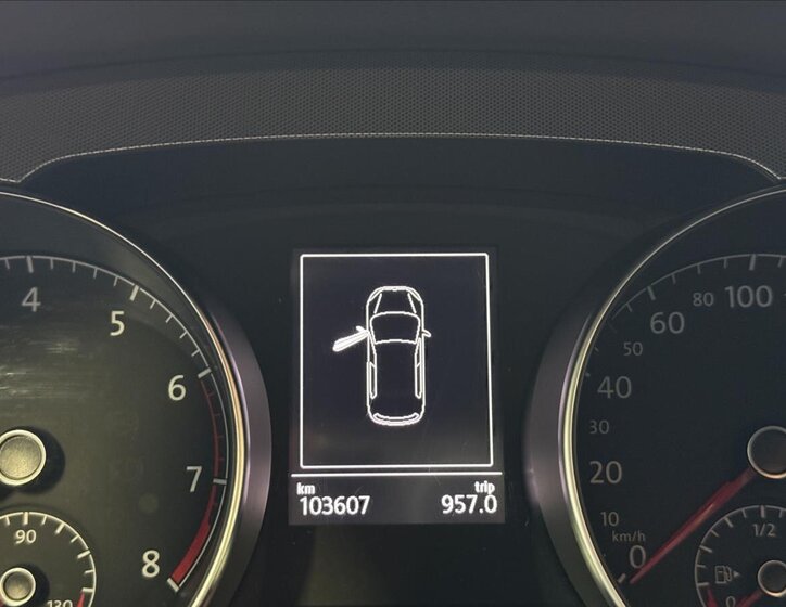 Volkswagen Golf Sportsvan 13