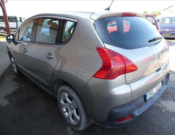 Peugeot 3008 SUV / Terénní 1,6 l 82 kw