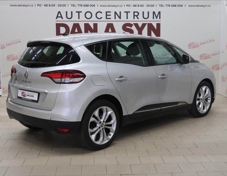 Renault Scénic MPV 1,5 l 81 kw