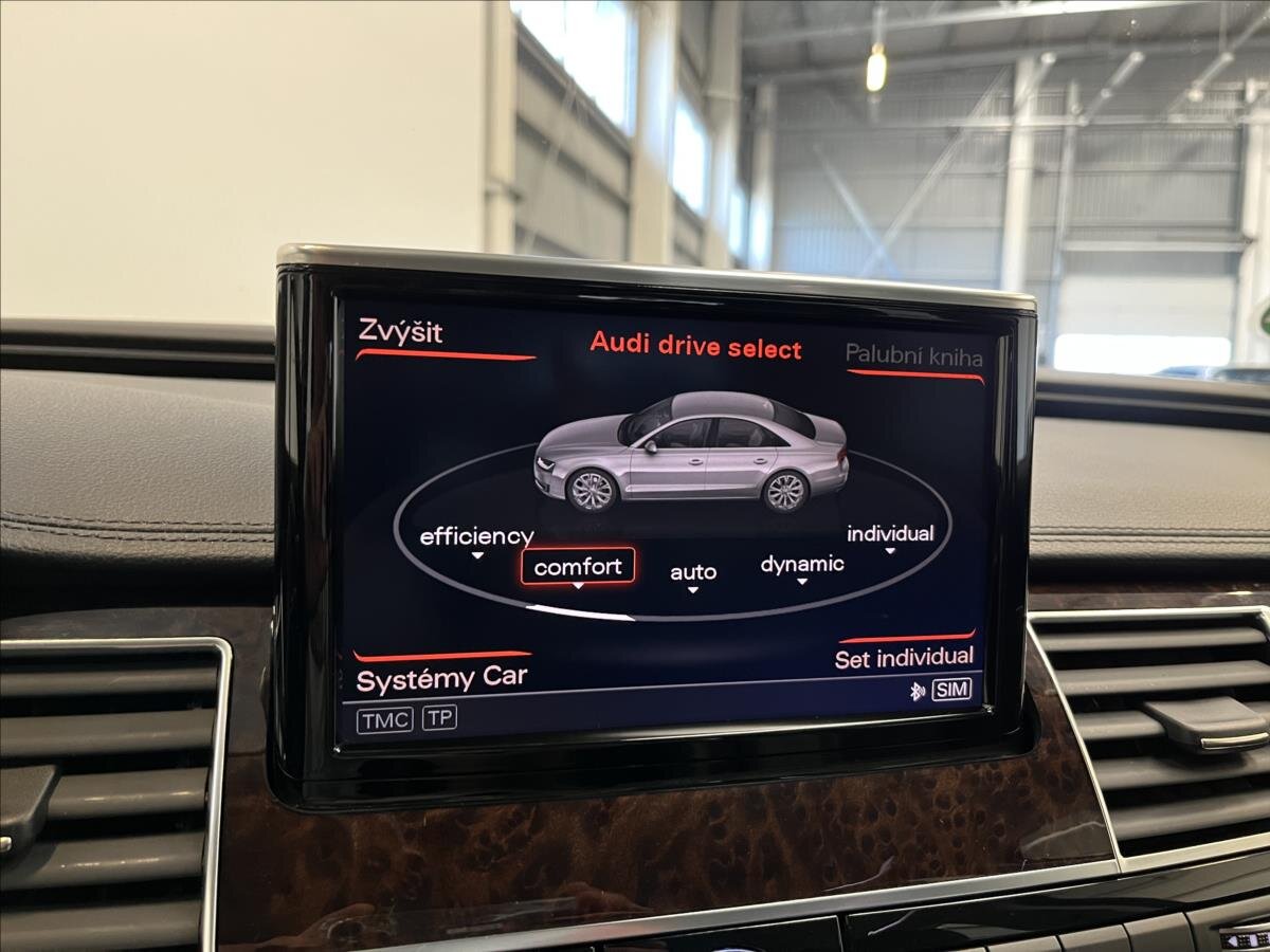 Audi A8 Sedan / Limuzína 3,0 l 190 kw